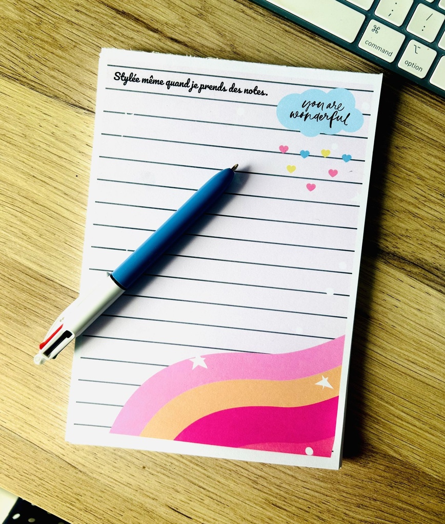 Bloc note:  "Stylée même quand je prends des notes"